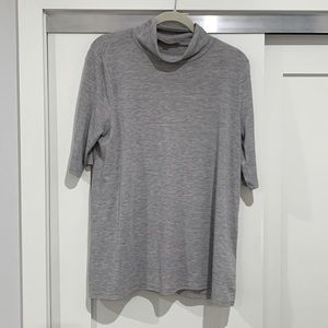 Ann Taylor loft flowy turtleneck top